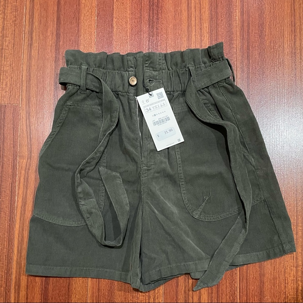 Zara Baggy Khaki Corduroy Jean Short
